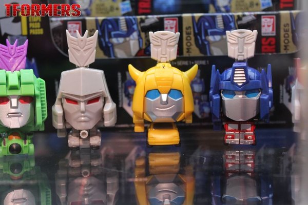 SDCC 2016   Generations Platinum Series And Titans Return Preview Night Display 070 (70 of 157)